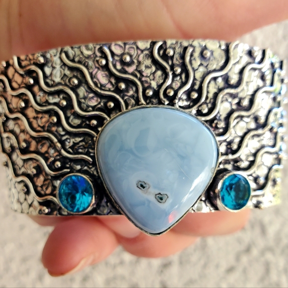 New Owyhee Opal and Blue Topaz 925 Silver Cuff Bracelet. - Picture 5 of 16